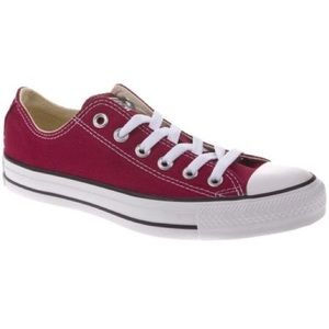 Low Top Converse All Stars